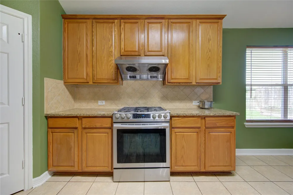 702 Hollyhock Drive Stafford, TX 77477
