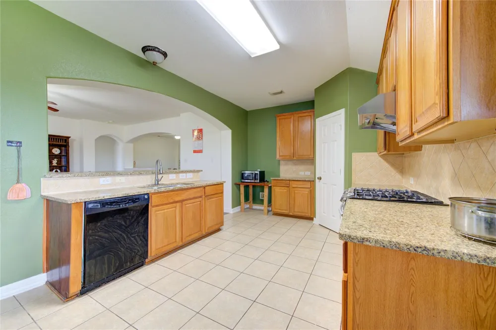 702 Hollyhock Drive Stafford, TX 77477