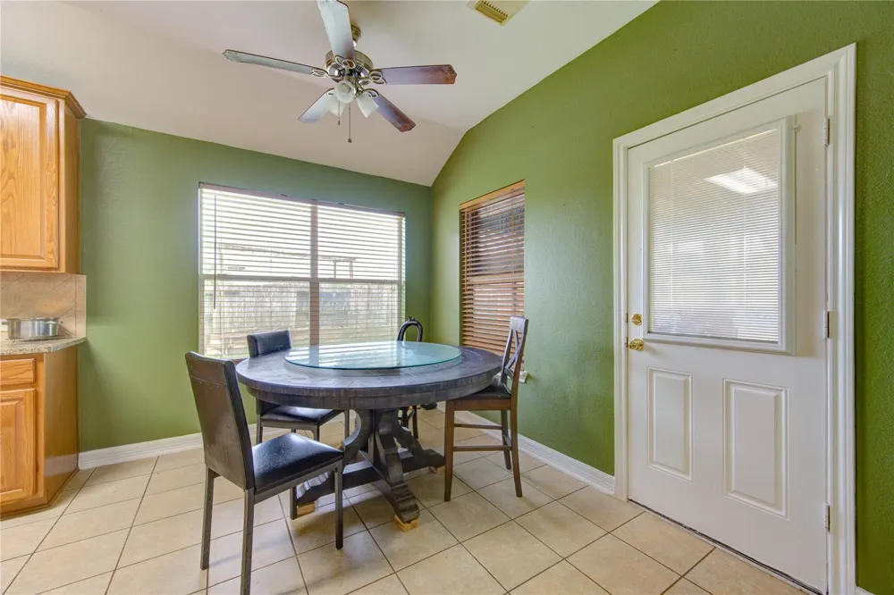 702 Hollyhock Drive Stafford, TX 77477