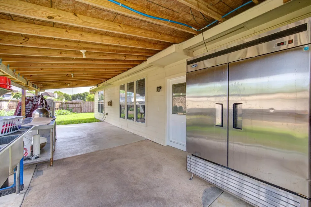 702 Hollyhock Drive Stafford, TX 77477