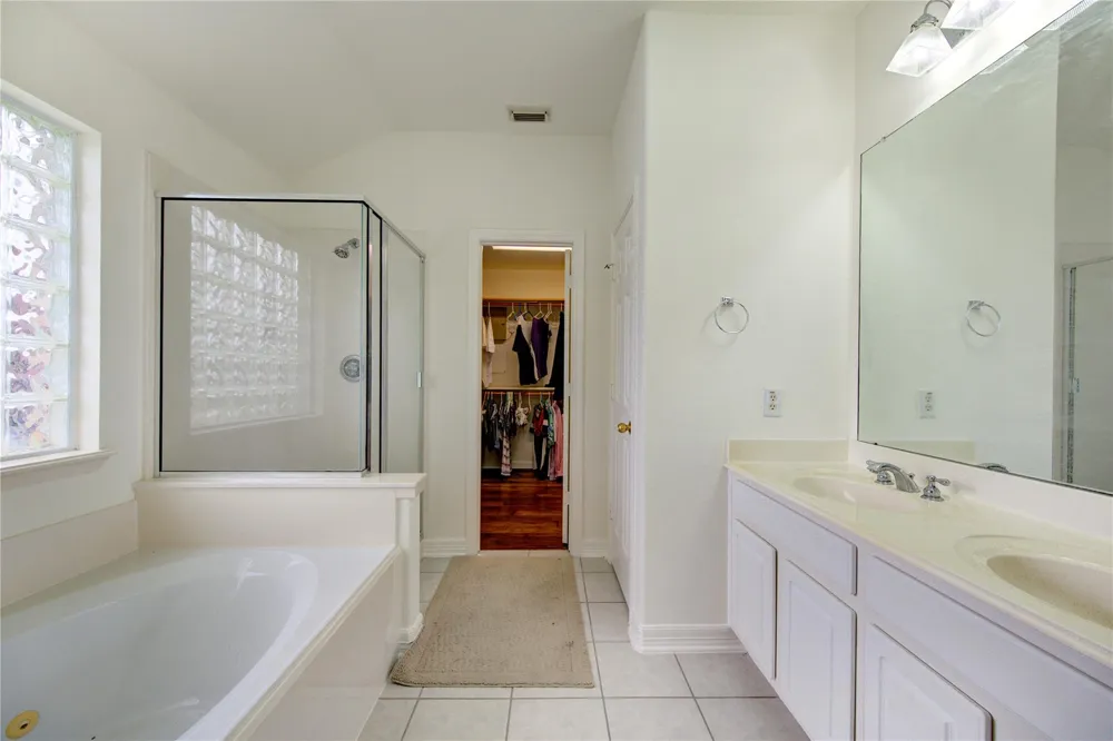 702 Hollyhock Drive Stafford, TX 77477