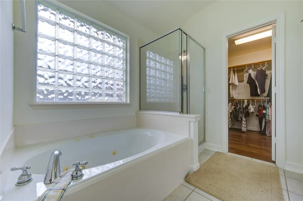 702 Hollyhock Drive Stafford, TX 77477
