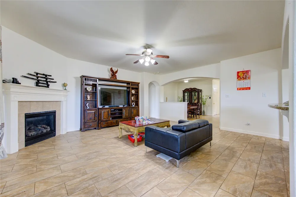 702 Hollyhock Drive Stafford, TX 77477