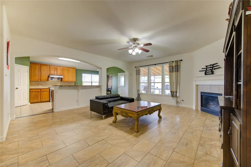 702 Hollyhock Drive Stafford, TX 77477