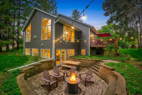 1005 Spruce Drive