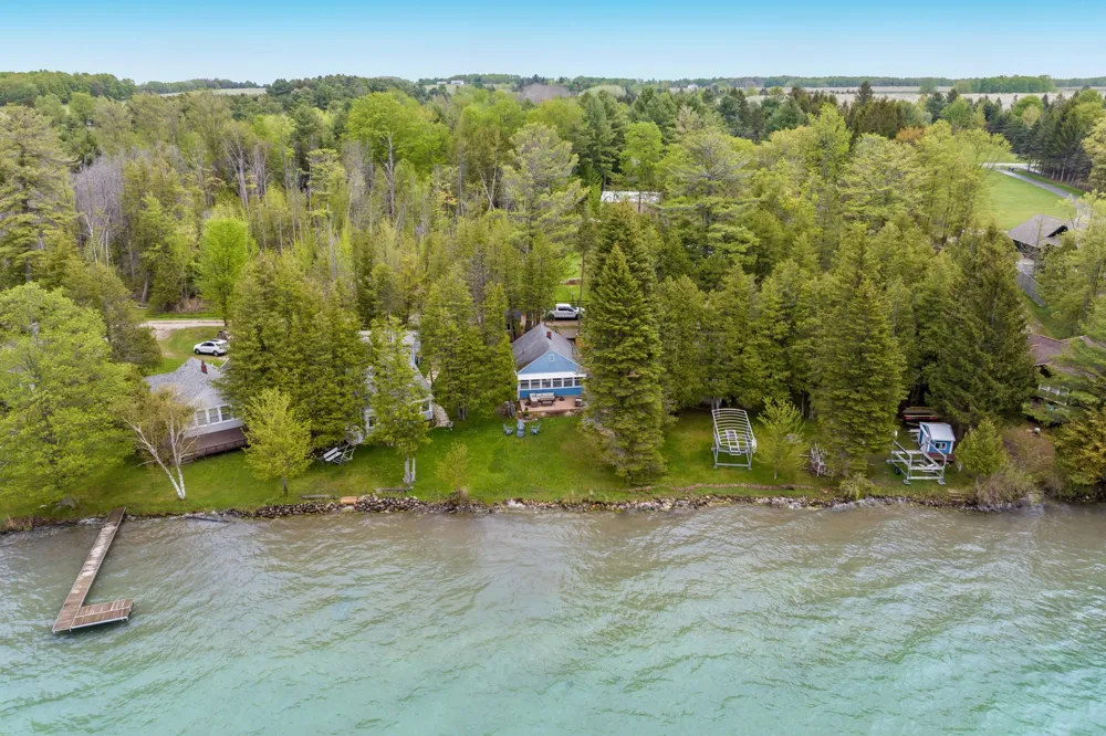 8834 Cedar Street Milton Township, MI 49676