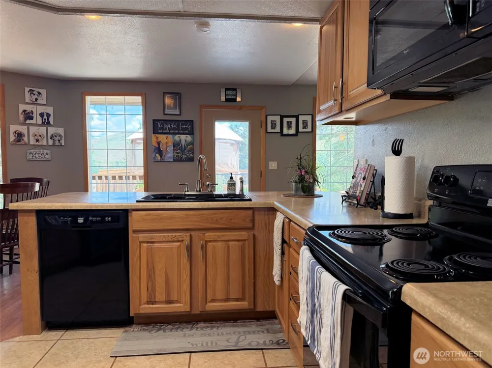 32765 Rays Place Davenport, WA 99122