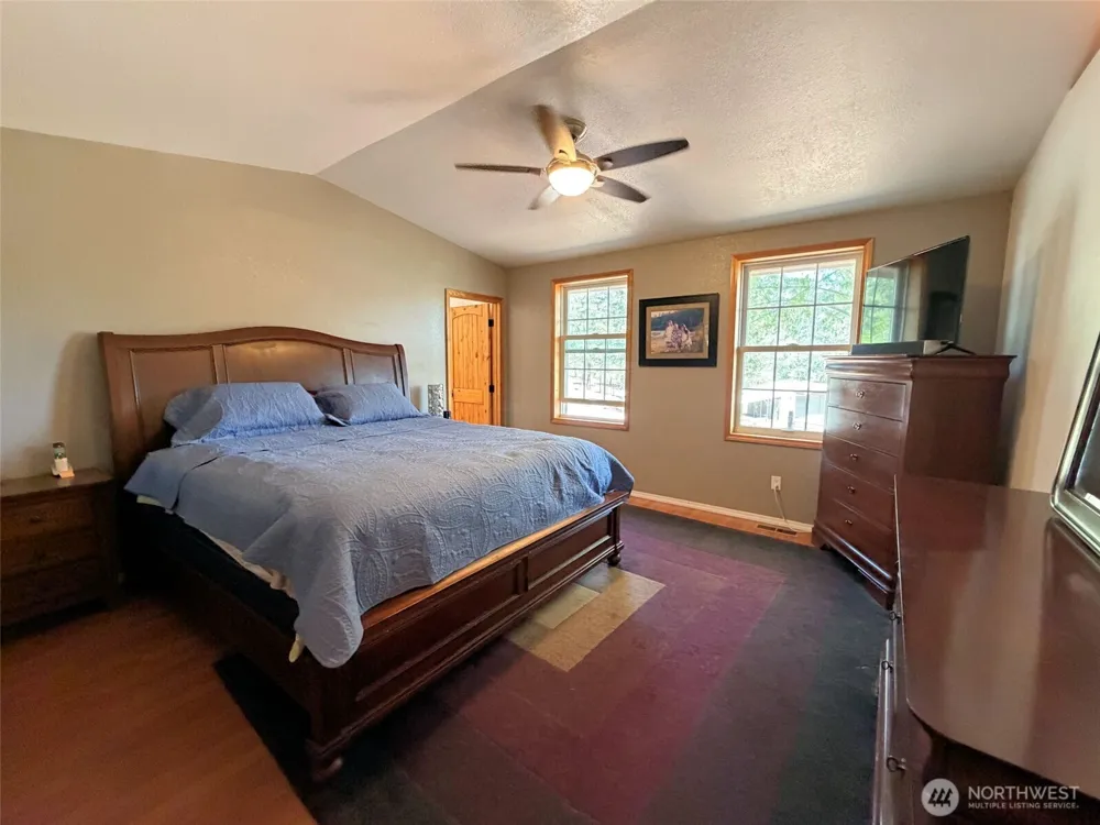32765 Rays Place Davenport, WA 99122
