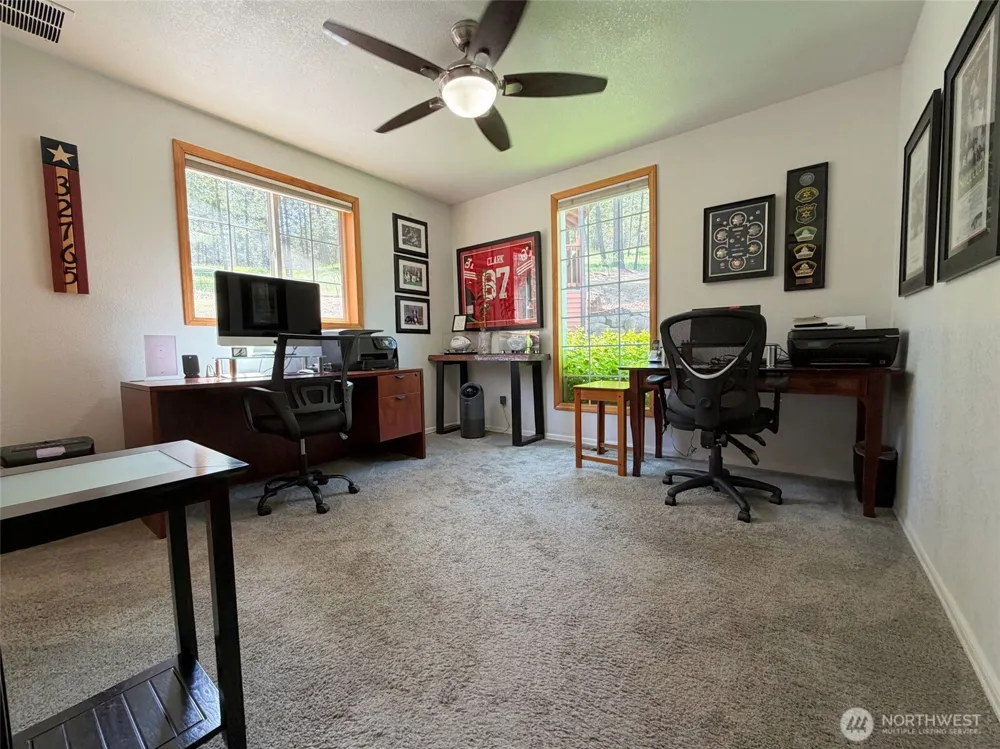 32765 Rays Place Davenport, WA 99122