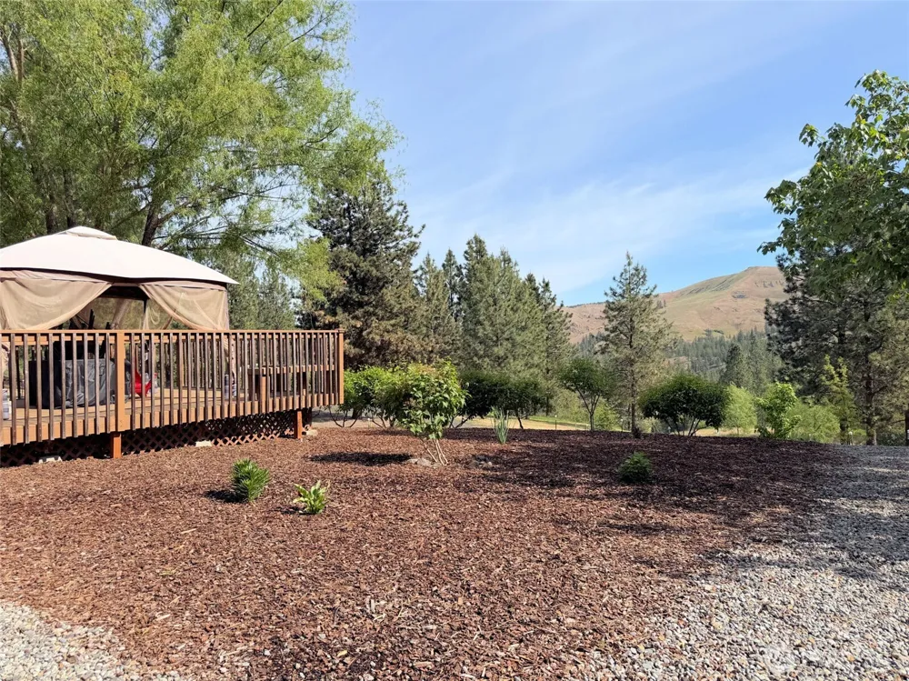 32765 Rays Place Davenport, WA 99122