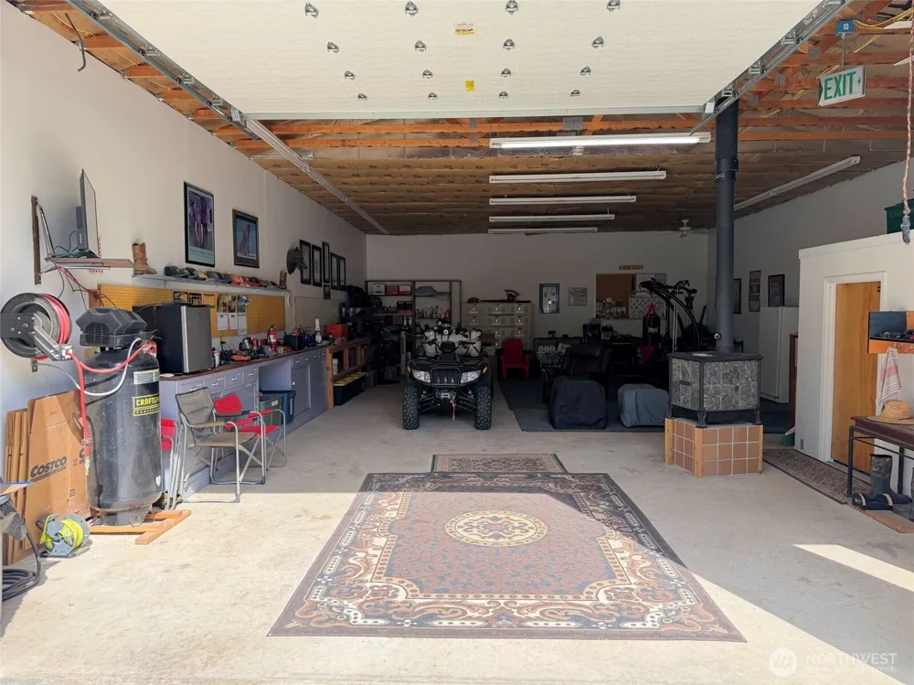 32765 Rays Place Davenport, WA 99122