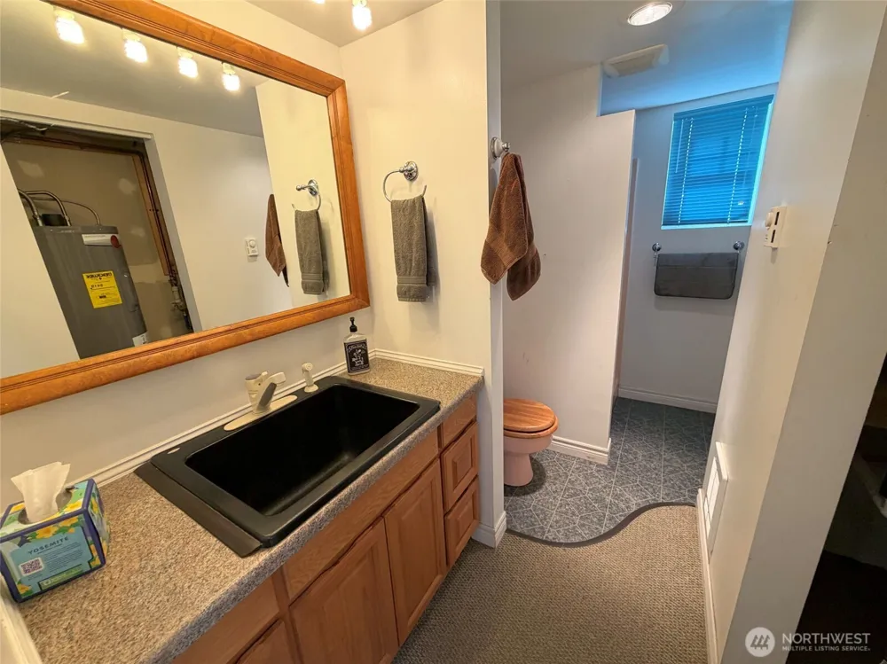 32765 Rays Place Davenport, WA 99122