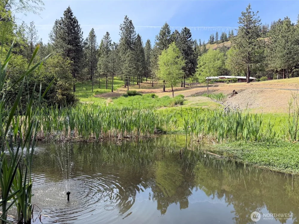 32765 Rays Place Davenport, WA 99122