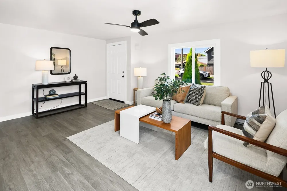 9032 15th Avenue SW Seattle, WA 98106