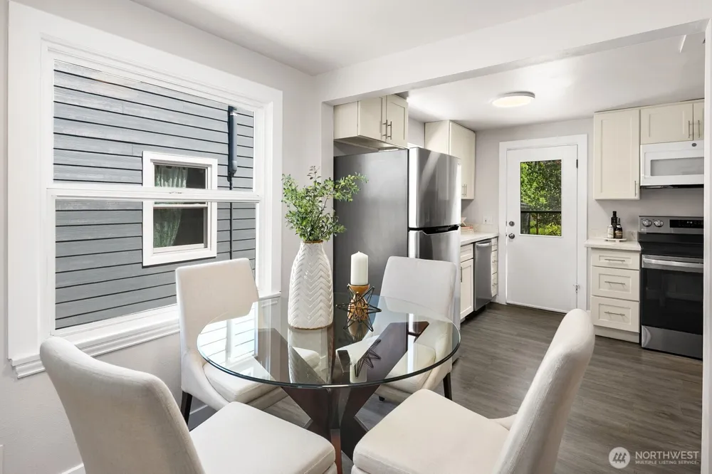 9032 15th Avenue SW Seattle, WA 98106