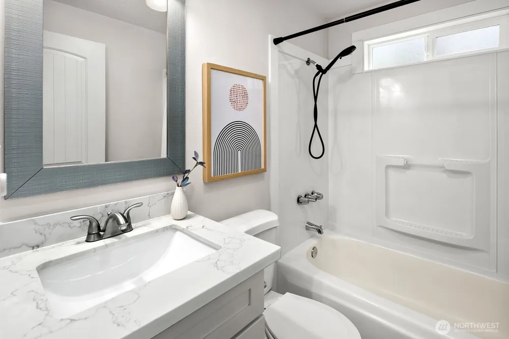 9032 15th Avenue SW Seattle, WA 98106