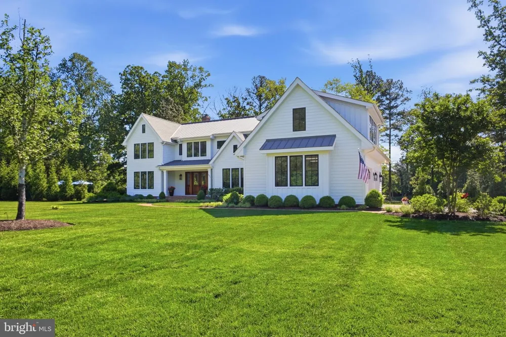 8051 LEEHAVEN ROAD Easton, MD 21601