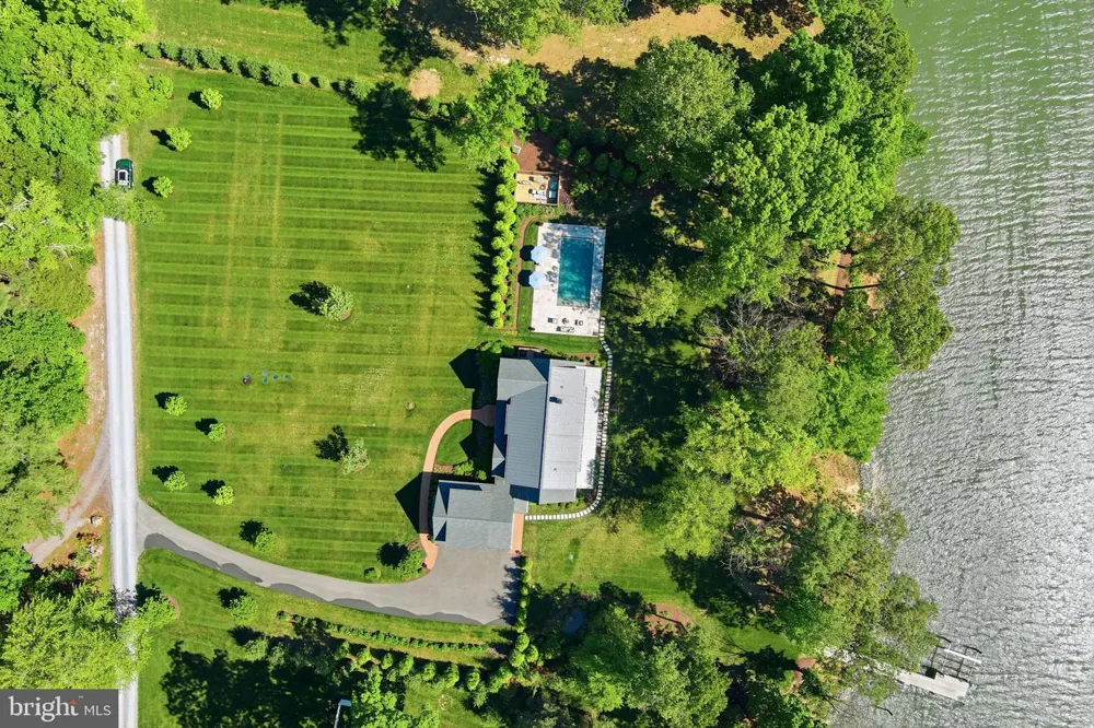 8051 LEEHAVEN ROAD Easton, MD 21601