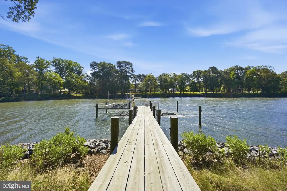 8051 LEEHAVEN ROAD Easton, MD 21601