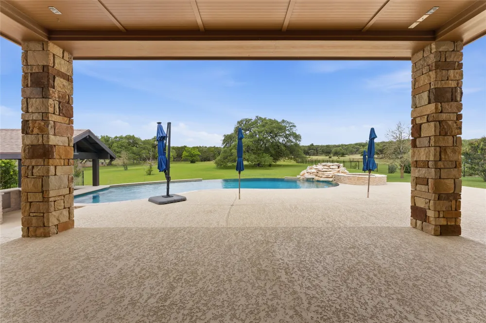 119 Hidden Canyon Cove Driftwood, TX 78619
