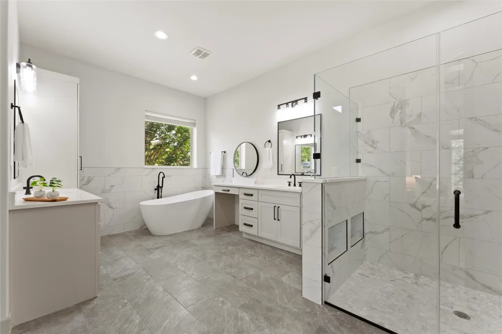 119 Hidden Canyon Cove Driftwood, TX 78619