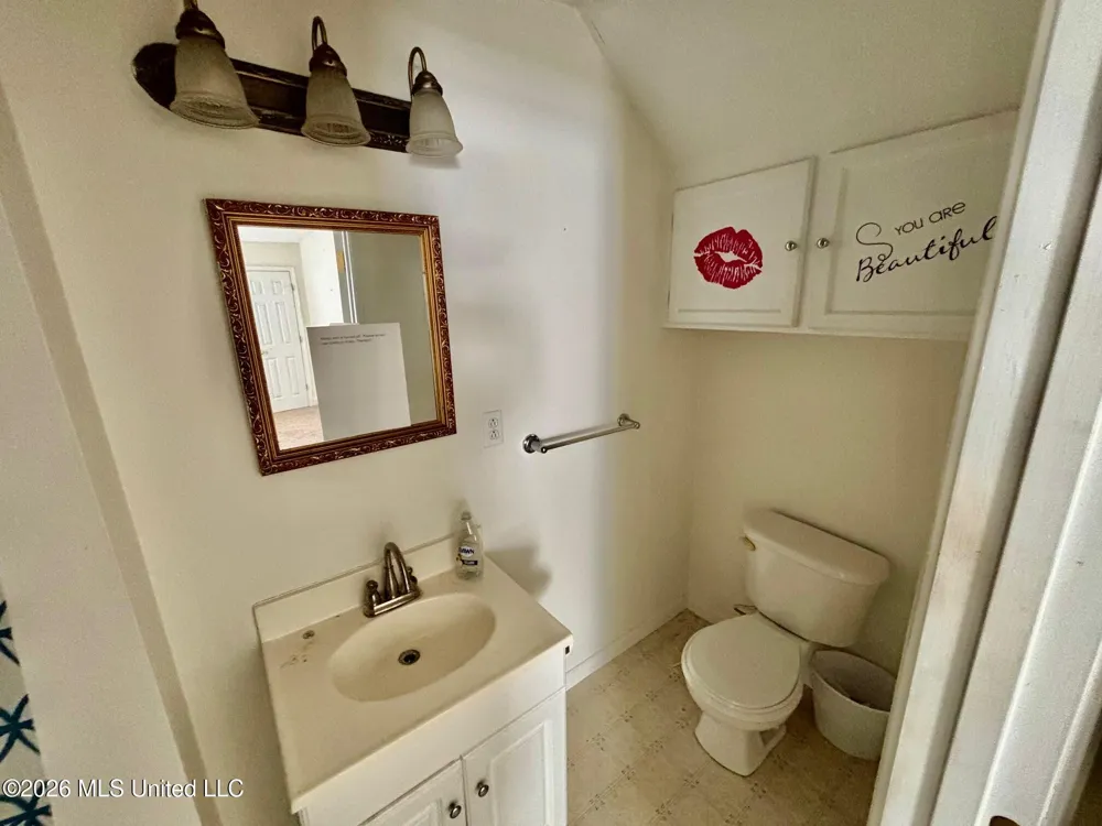 5014 Leatherwood Road Tylertown, MS 39667