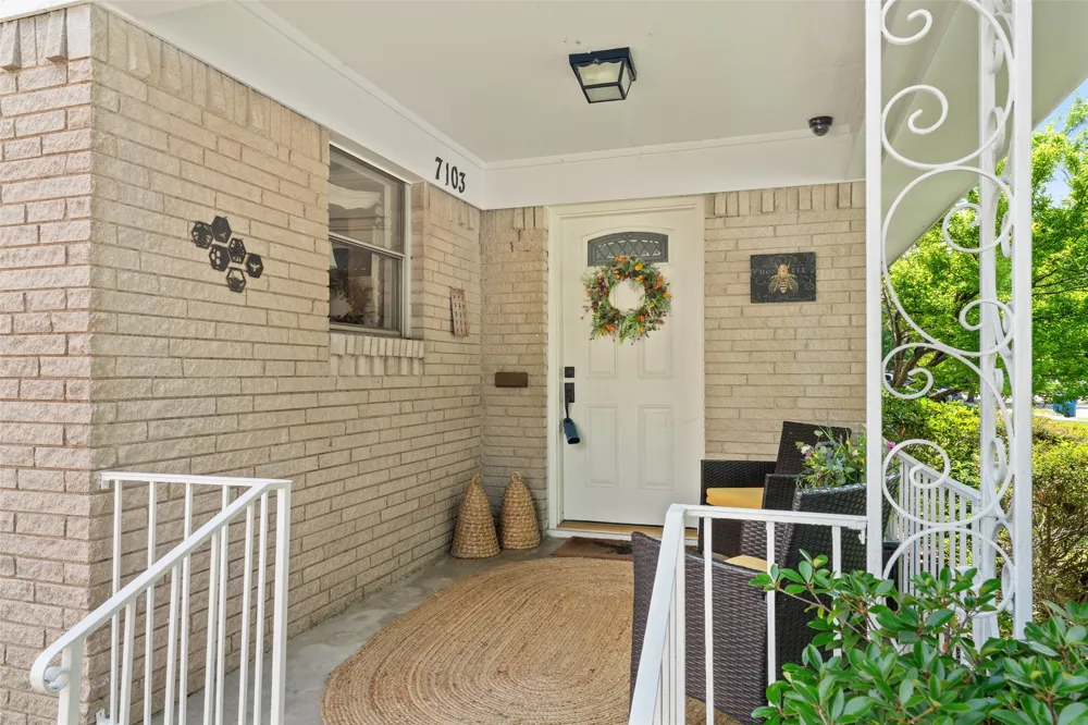 7103 Wake Forrest Drive Dallas, TX 75214