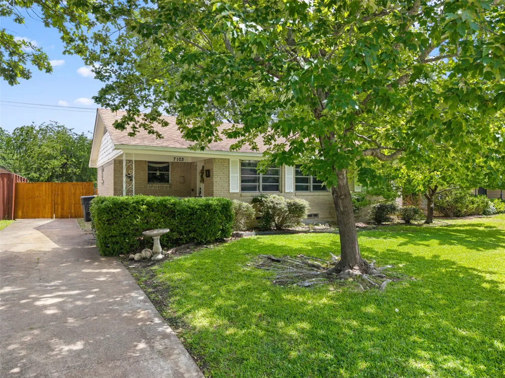 7103 Wake Forrest Drive Dallas, TX 75214