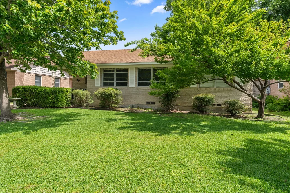 7103 Wake Forrest Drive Dallas, TX 75214