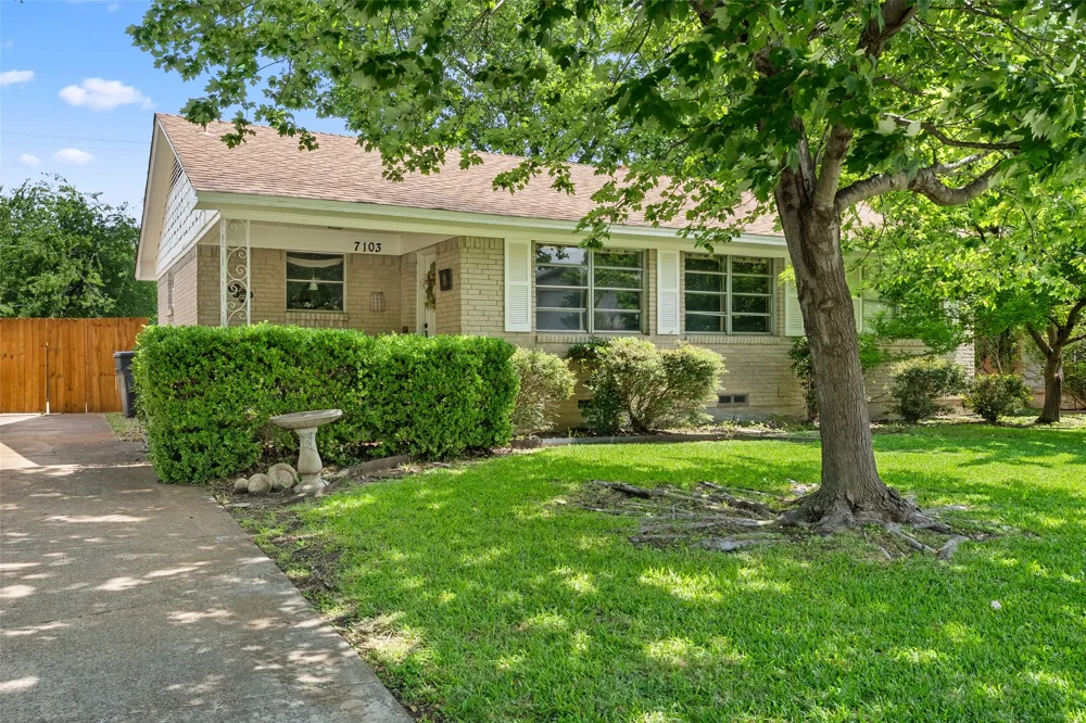 7103 Wake Forrest Drive Dallas, TX 75214