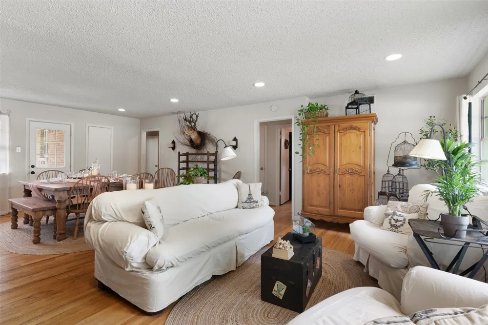 7103 Wake Forrest Drive Dallas, TX 75214