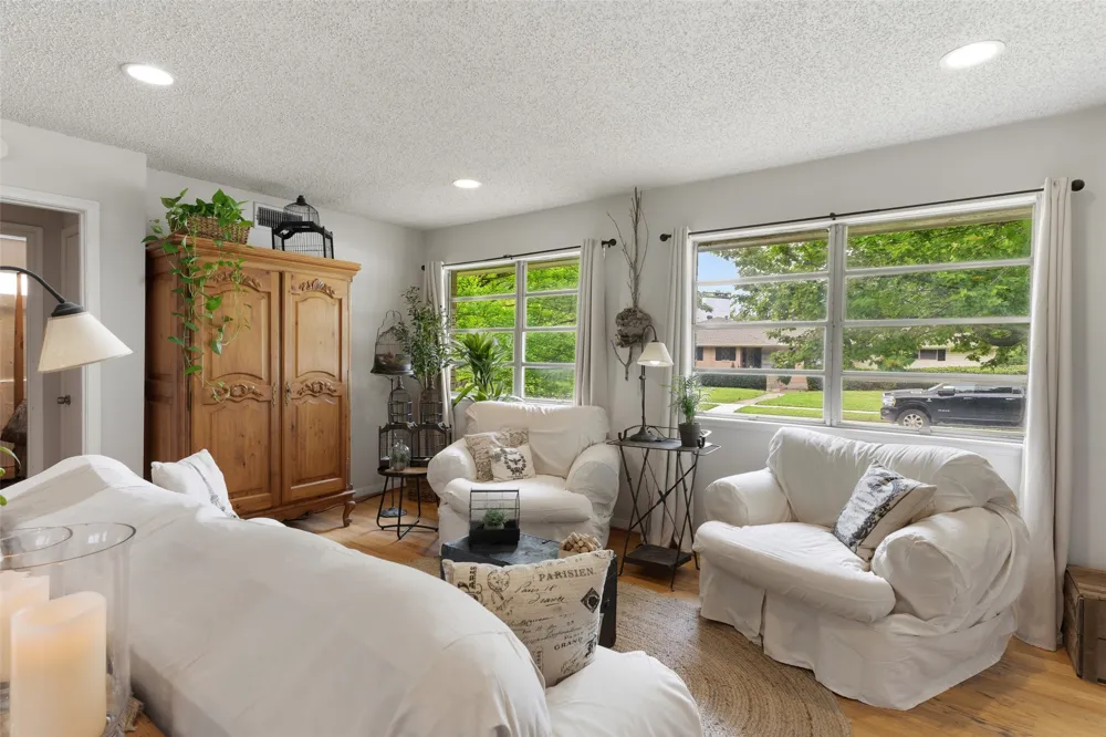 7103 Wake Forrest Drive Dallas, TX 75214