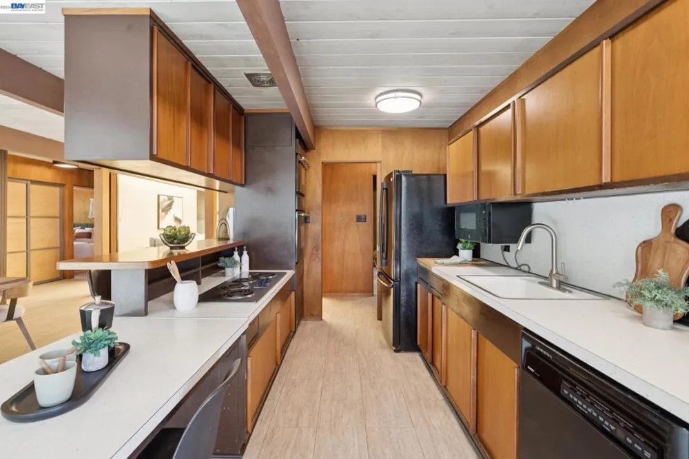 5314 Crown Ct Castro Valley, CA 94552