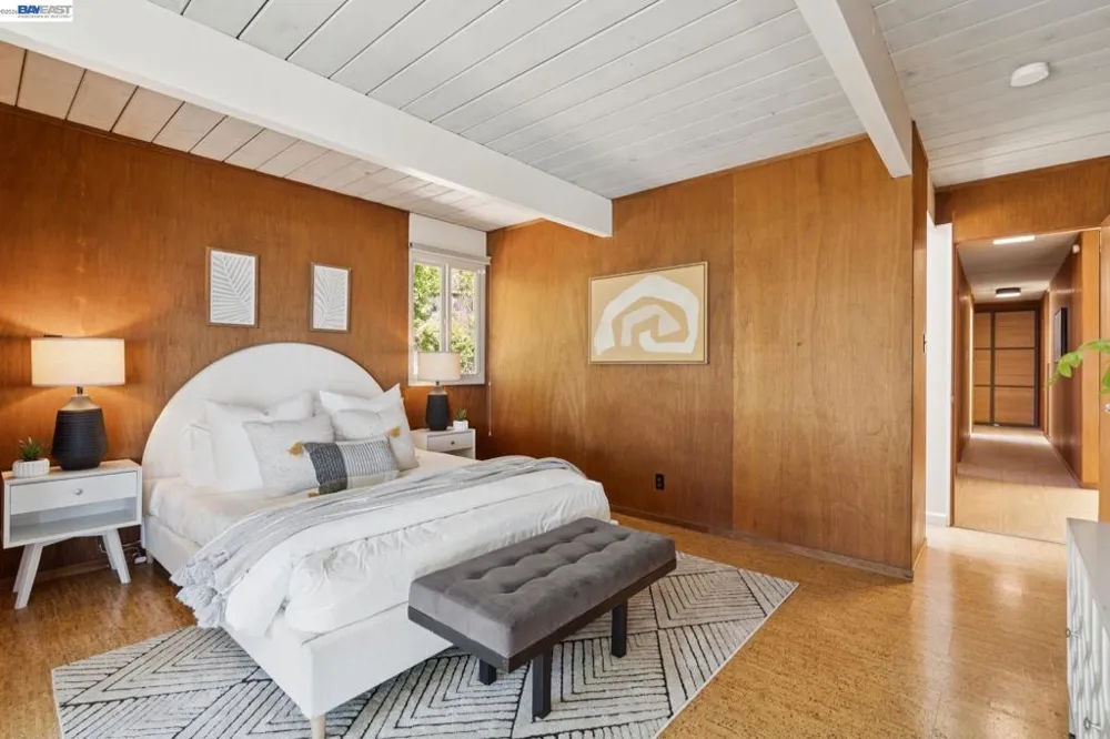 5314 Crown Ct Castro Valley, CA 94552