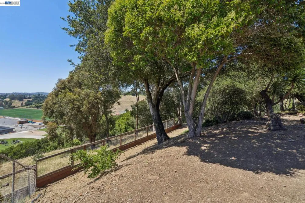 5314 Crown Ct Castro Valley, CA 94552