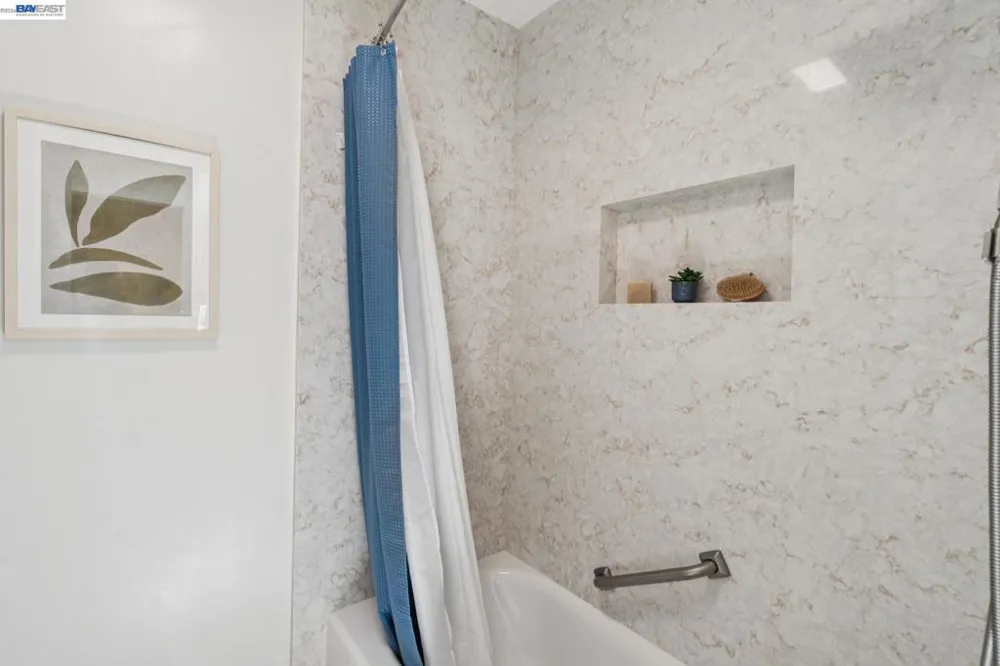 5314 Crown Ct Castro Valley, CA 94552