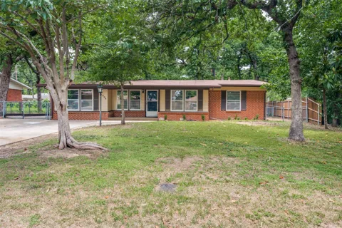 1305 W Lavender Lane