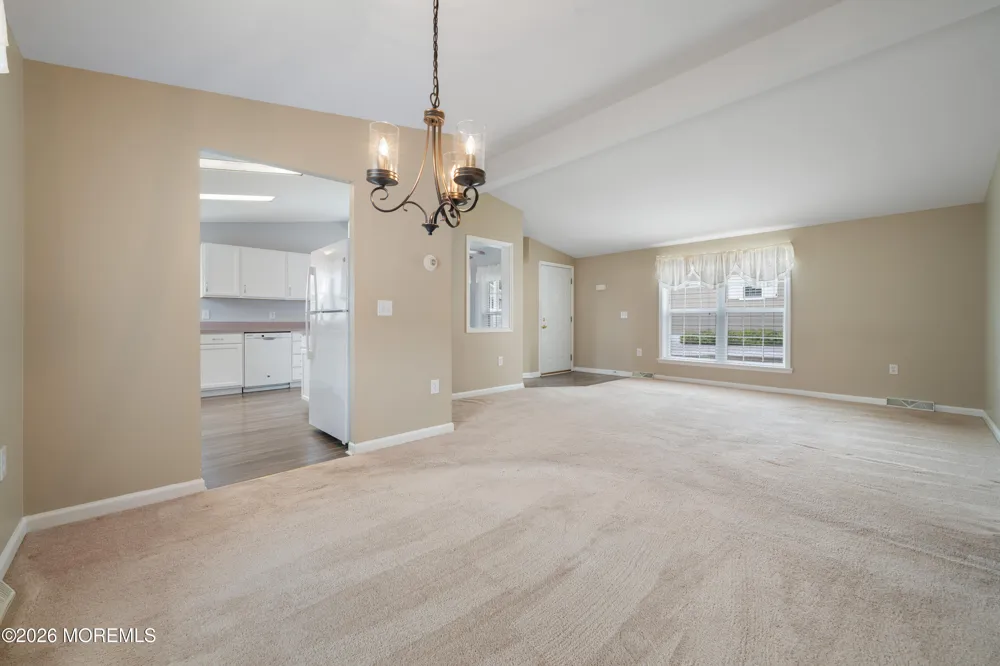 48 Fort Lee Drive Manahawkin, NJ 08050