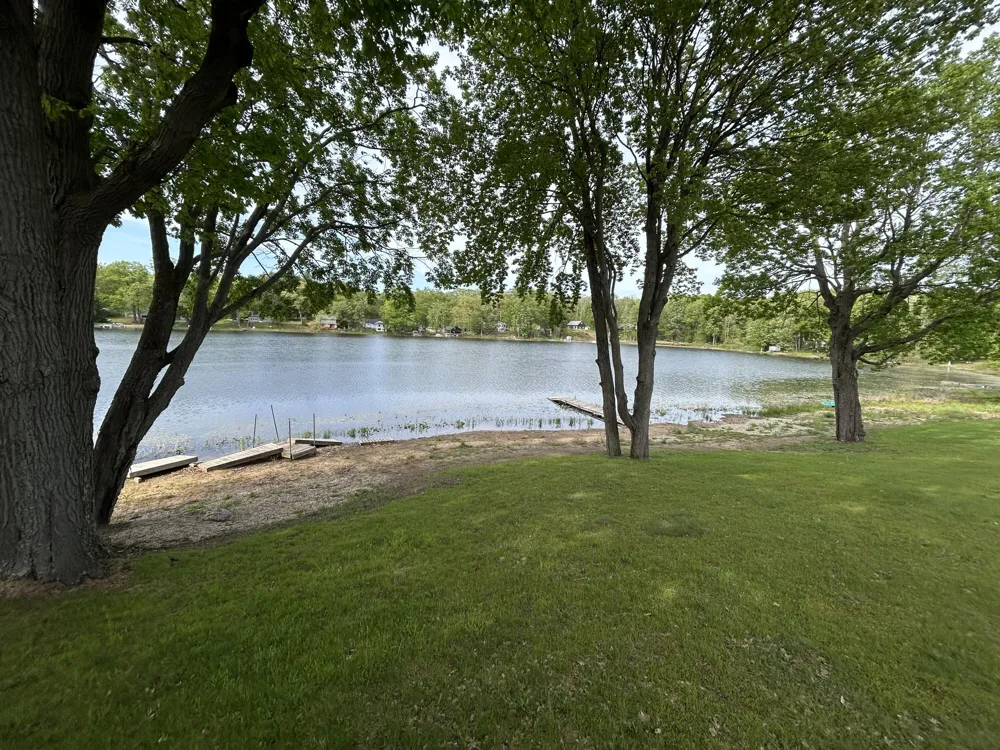 5289 High Tower Lake Road Hesperia, MI 49421