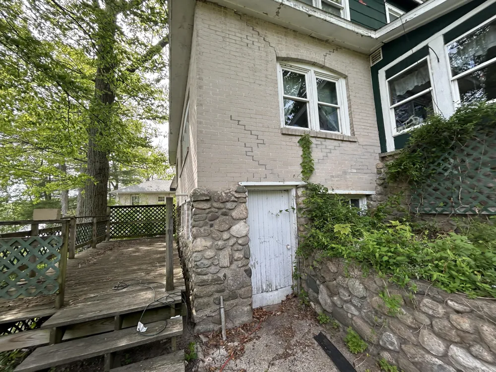 5289 High Tower Lake Road Hesperia, MI 49421