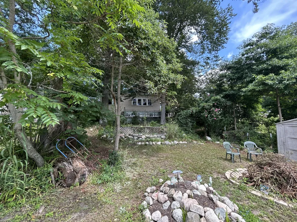 5289 High Tower Lake Road Hesperia, MI 49421