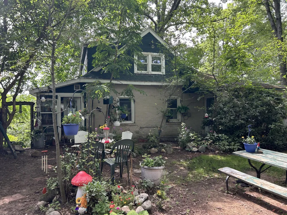 5289 High Tower Lake Road Hesperia, MI 49421