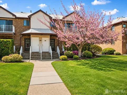 4116 birchwood Court