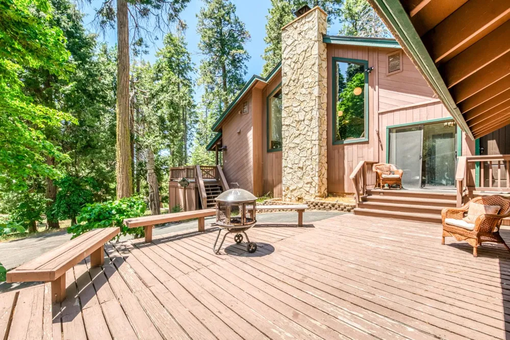 39145 Checkerbloom Lane Shaver Lake, CA 93664