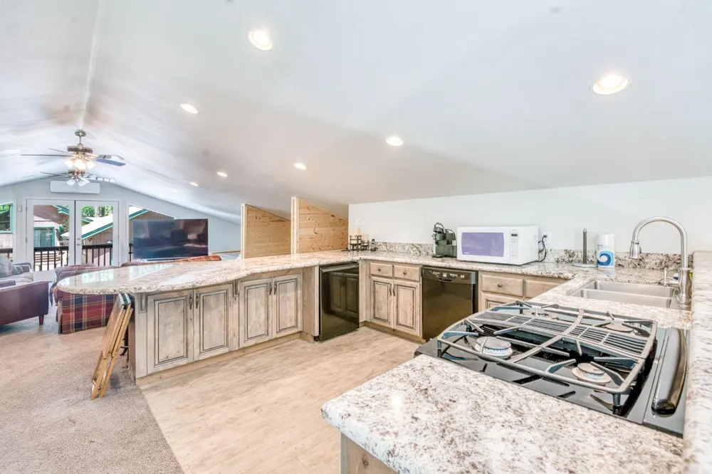 39145 Checkerbloom Lane Shaver Lake, CA 93664