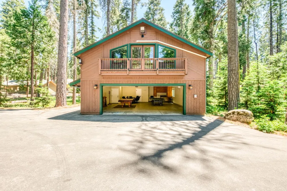 39145 Checkerbloom Lane Shaver Lake, CA 93664