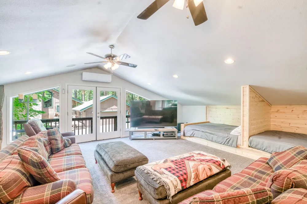 39145 Checkerbloom Lane Shaver Lake, CA 93664