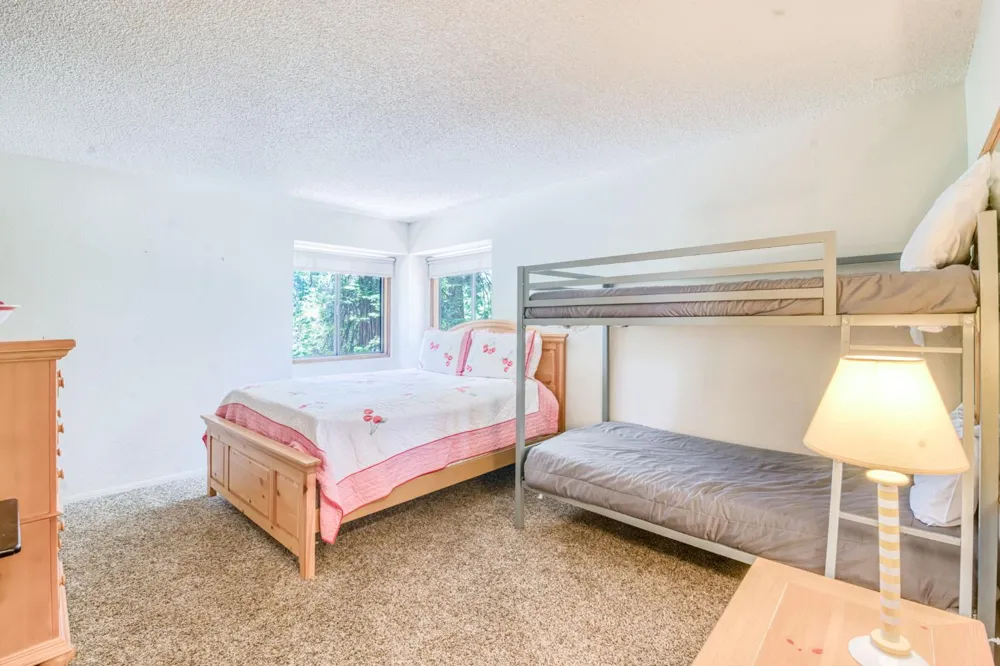 39145 Checkerbloom Lane Shaver Lake, CA 93664