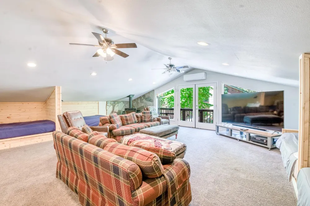 39145 Checkerbloom Lane Shaver Lake, CA 93664