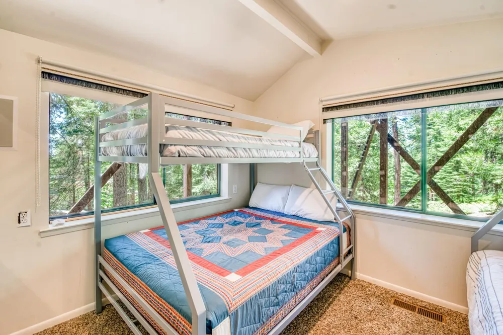 39145 Checkerbloom Lane Shaver Lake, CA 93664